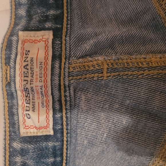 Vintage 90's Guess Acid Washed Denim Shorts 26 - Picture 2 of 3